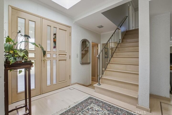 Property Photo:  2218 Glacier  CA 93455 