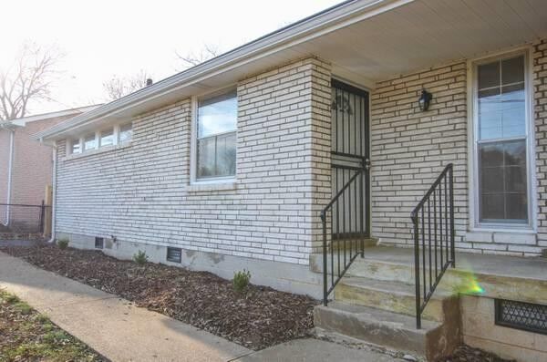Property Photo:  439 Capri Dr A  TN 37209 