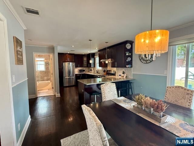Property Photo:  6 Sherwood Road  NJ 07628 