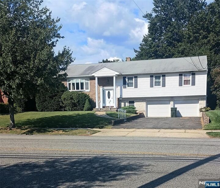 48 W Passaic  Rutherford NJ 07070 photo