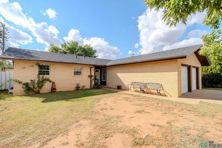 Property Photo:  3204 Mandell Circle  NM 88101 