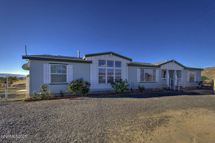 Property Photo:  1535 Lincoln Circle  NV 89429 