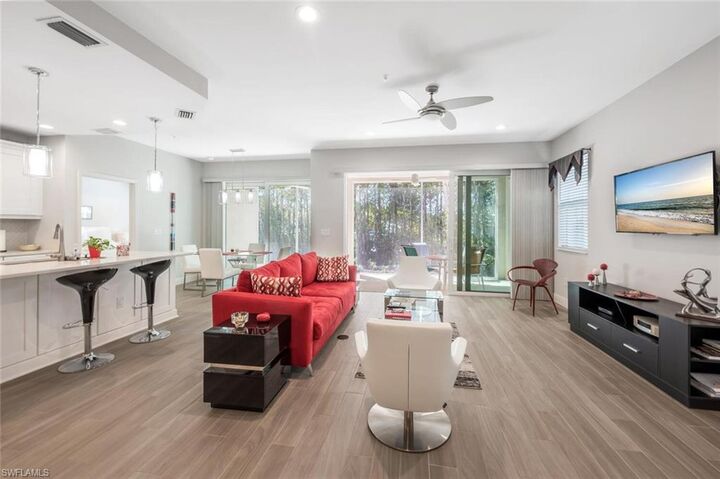 Property Photo:  6953 Avalon Cir 1804  FL 34112 