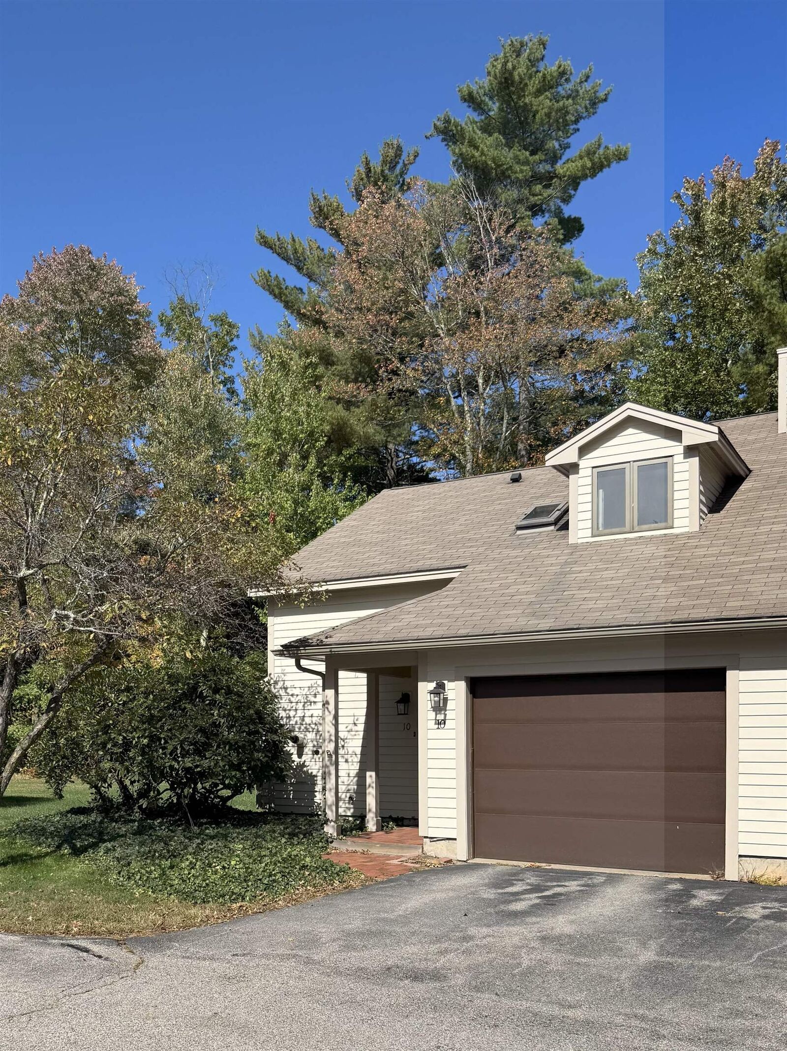 Property Photo: 10 Lady Slipper Court NH 03837
