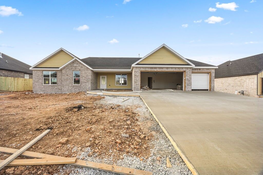 Property Photo:  7829 Teton Trl Avenue  AR 72762 