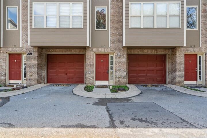 Property Photo: 1838 N Scull Creek Drive AR 72703