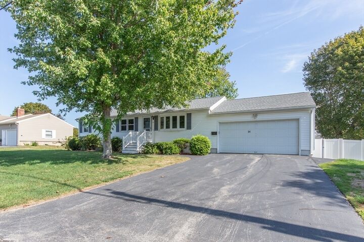 24 Emsley Terrace  Methuen MA 01844 photo