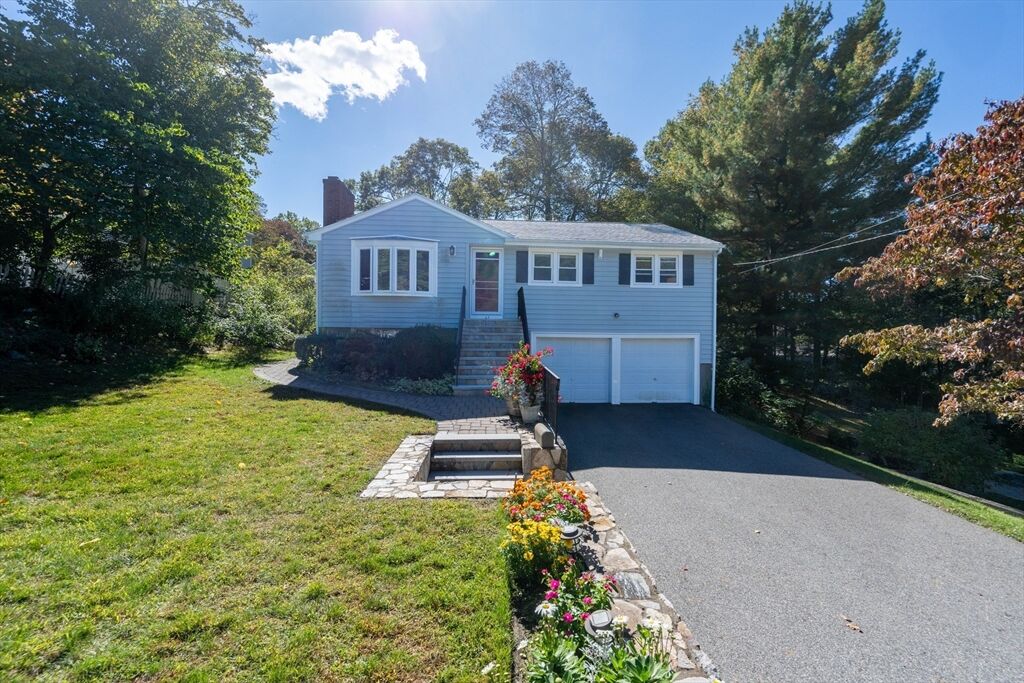 Property Photo:  41 Englewood Rd  MA 01890 