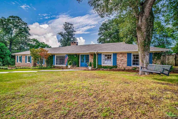 871 Woodbine Dr  Pensacola FL 32503 photo