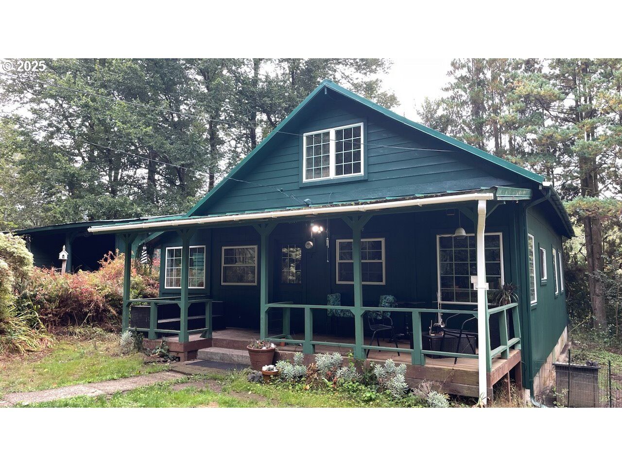 Property Photo:  29 Neal Loop  OR 97391 