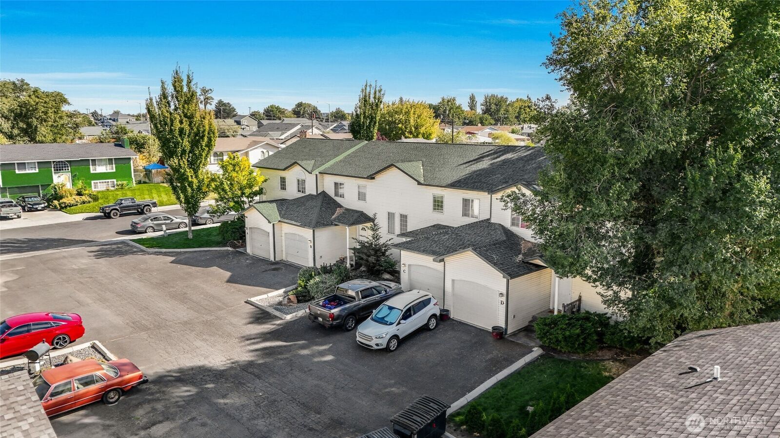 Property Photo:  1430 S Skyline Drive  WA 98837 