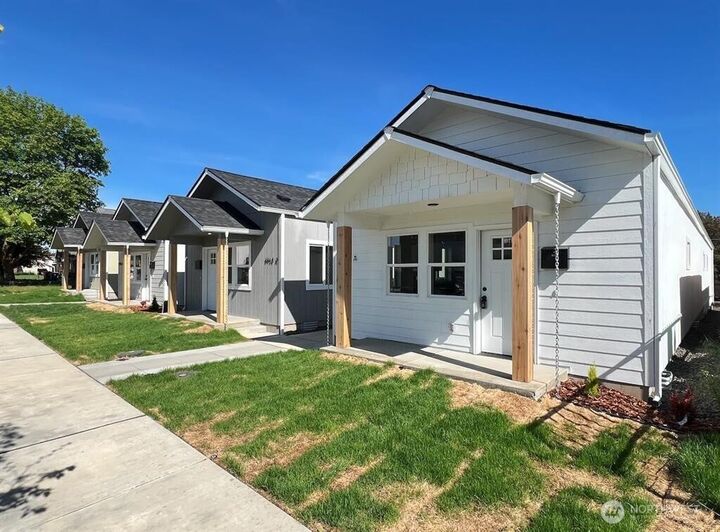 Property Photo:  1912 - 1918 W Buckeye Avenue  WA 99205 