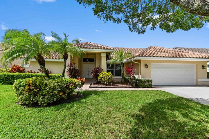 Property Photo:  6740 Brookhurst Circle  FL 33463 