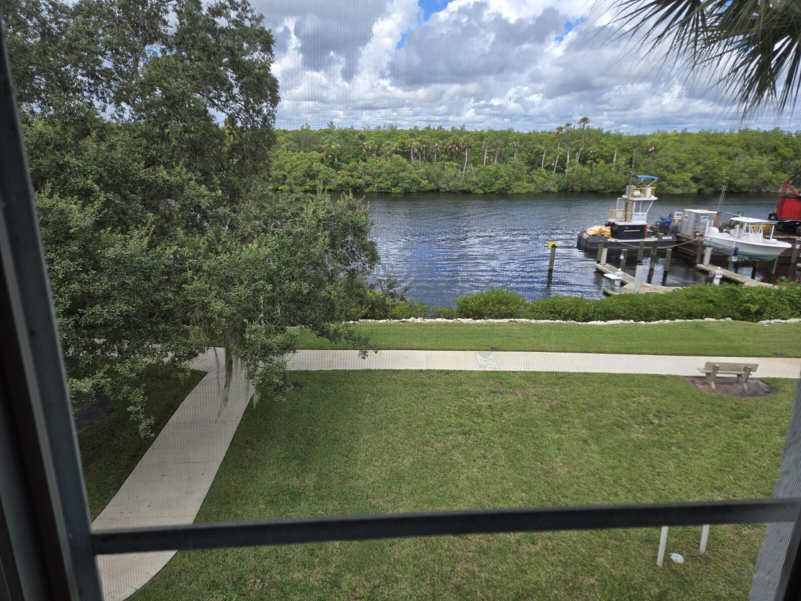Property Photo:  2512 SE Anchorage Cove F-3  FL 34952 