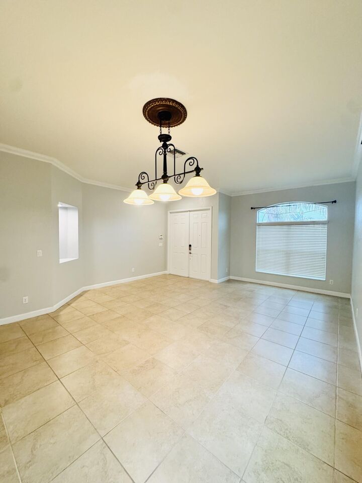 Property Photo: 1807 Berkshire Circle SW FL 32968