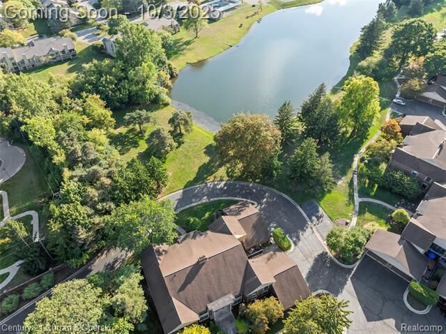 Property Photo: 4418 Knightsbridge Lane 3 MI 48323