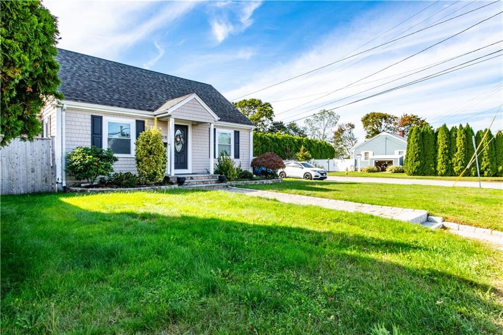 Property Photo:  409 Metacom Avenue  RI 02809 