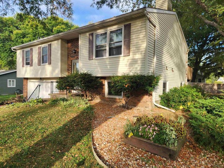 Property Photo:  5802 Leanne Lane  WI 53558 