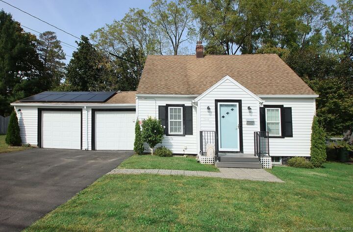 Property Photo: 32 Clough Road CT 06708