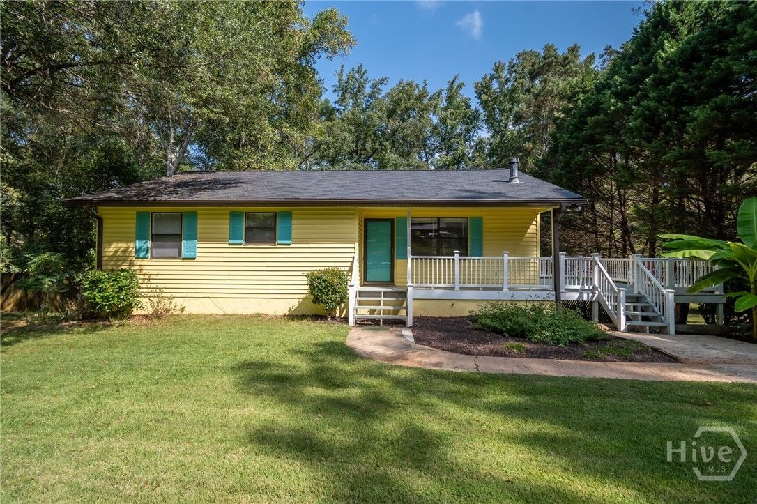 Property Photo:  160 Westwood Drive  GA 30606
