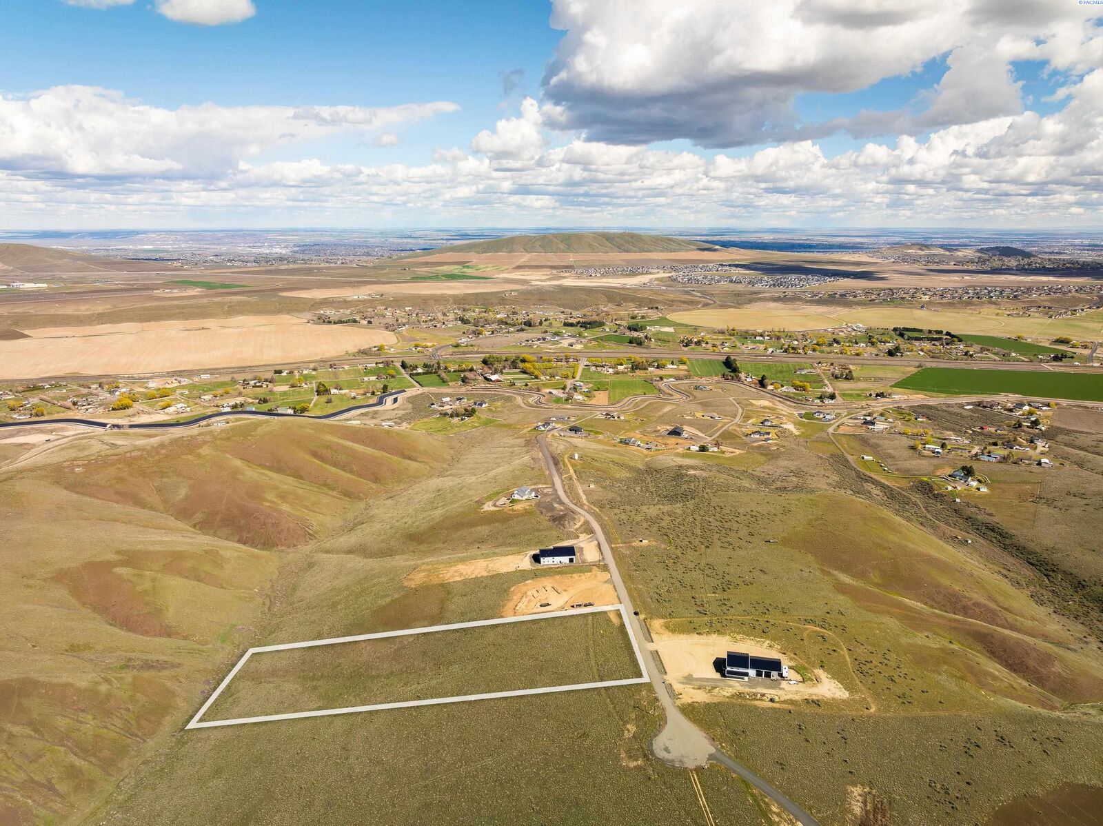 Property Photo:  Lot 2 Taggart Pr SE  WA 99320 