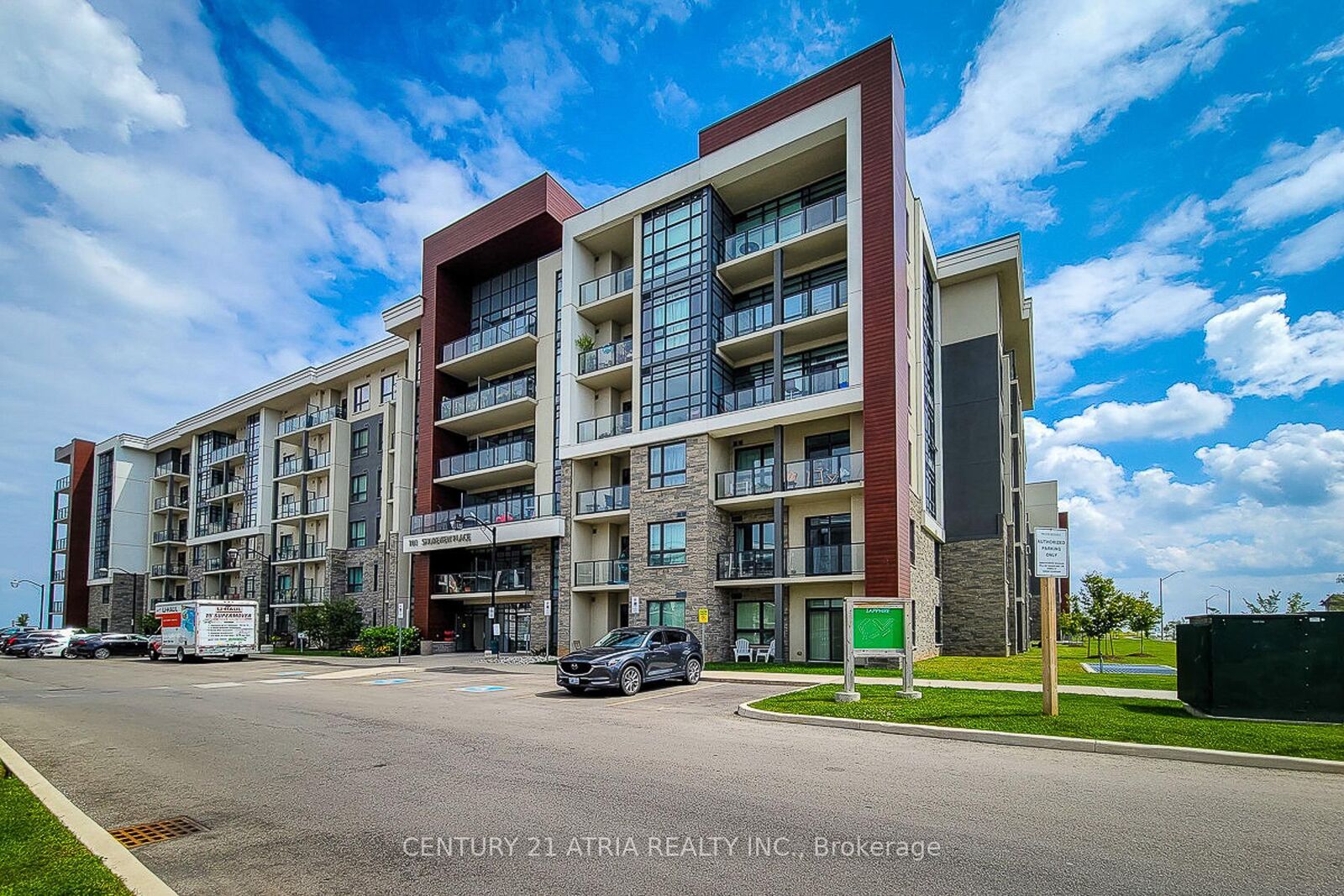 Property Photo:  101 Shoreview Place 508  ON L8E 0K2 