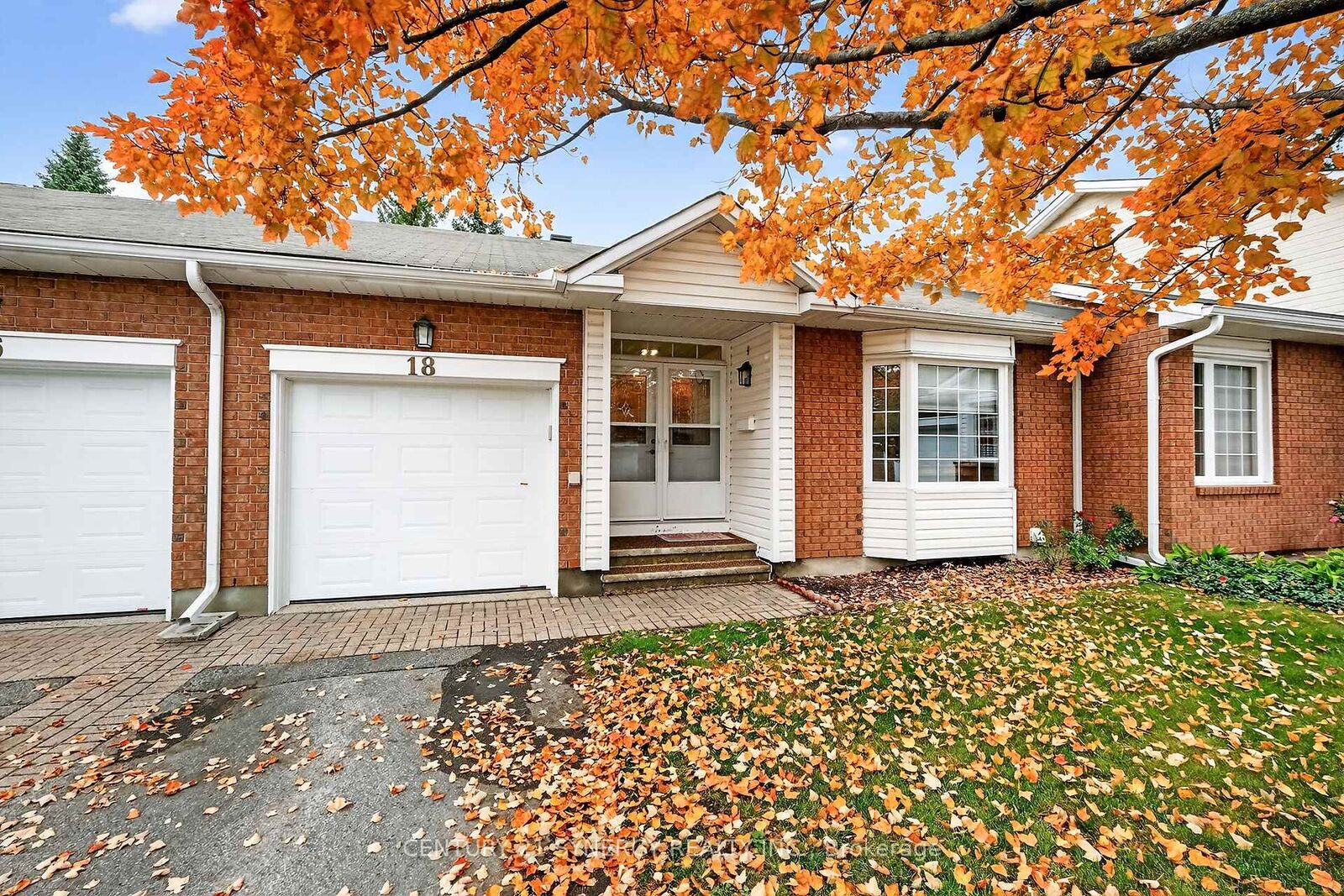 Property Photo:  18 Oyster Bay Court 47  ON K2S 1H3 