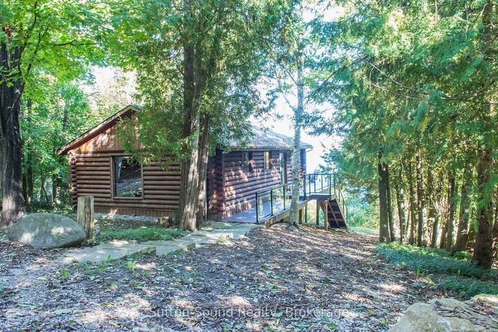 Property Photo:  103 Ivy Drive  ON N0H 2T0 