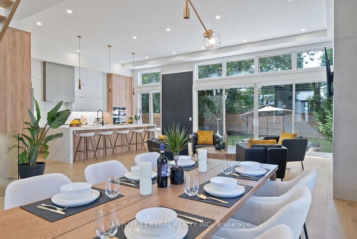 Property Photo:  84 Bexhill Avenue  ON M1L 3C1 