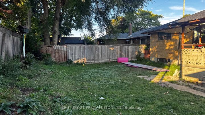 Photo de la propriété:  48 Campbell Drive  ON L6X 2H7