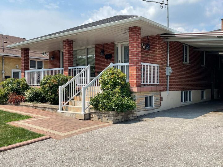 Property Photo:  36 Arkley Crescent 1  ON M9R 3S3 