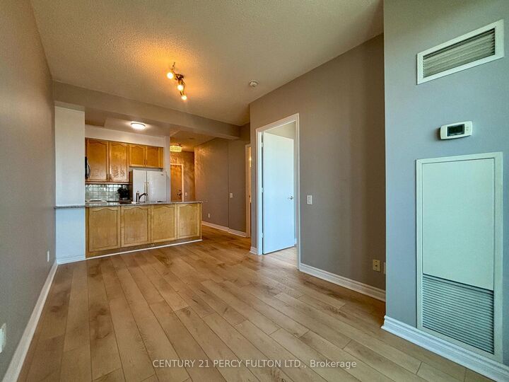 Property Photo:  60 Byng Avenue 2406  ON M2N 7K3 