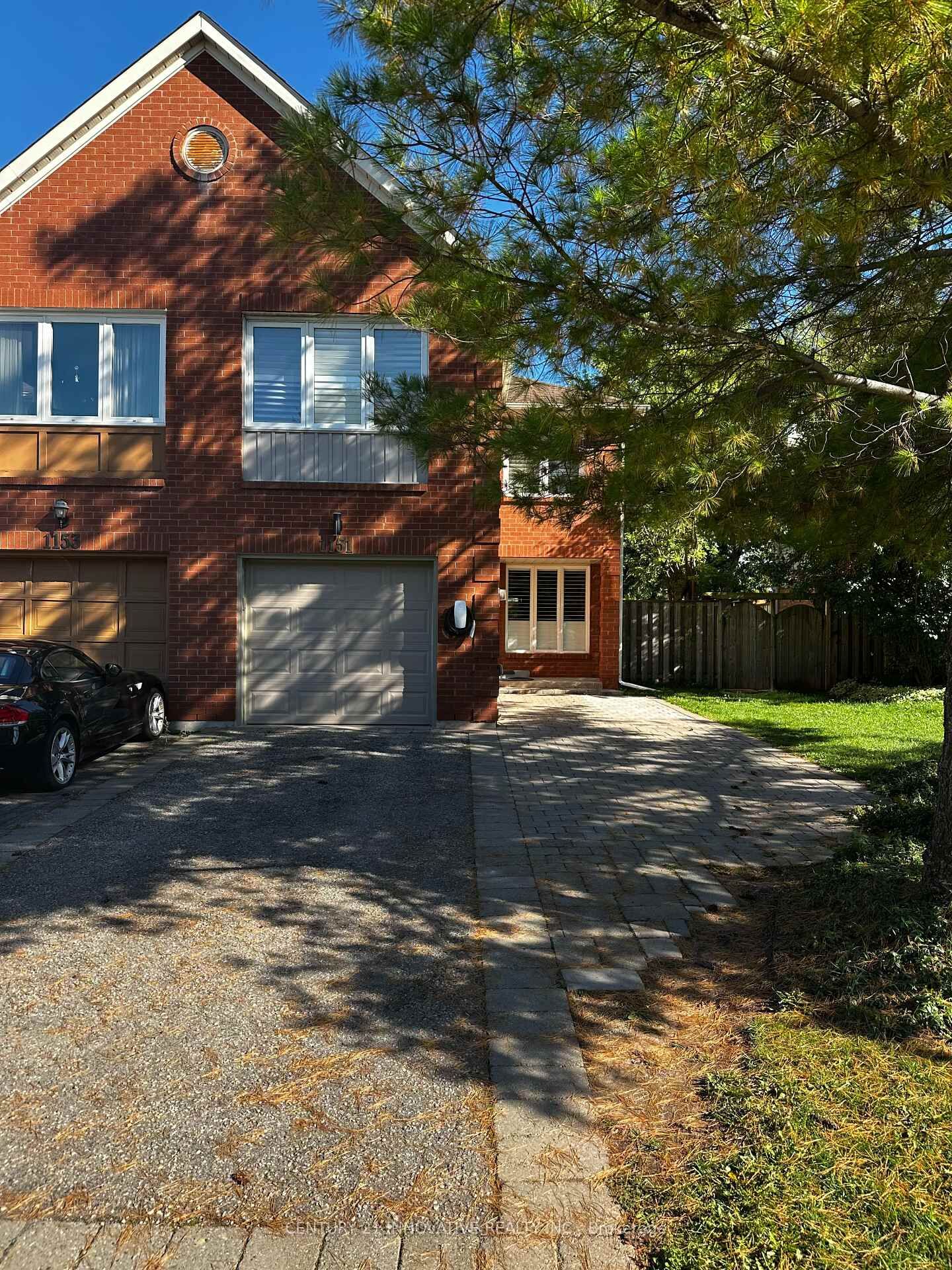 Property Photo:  1151 Lindsay Drive  ON L6M 3B7