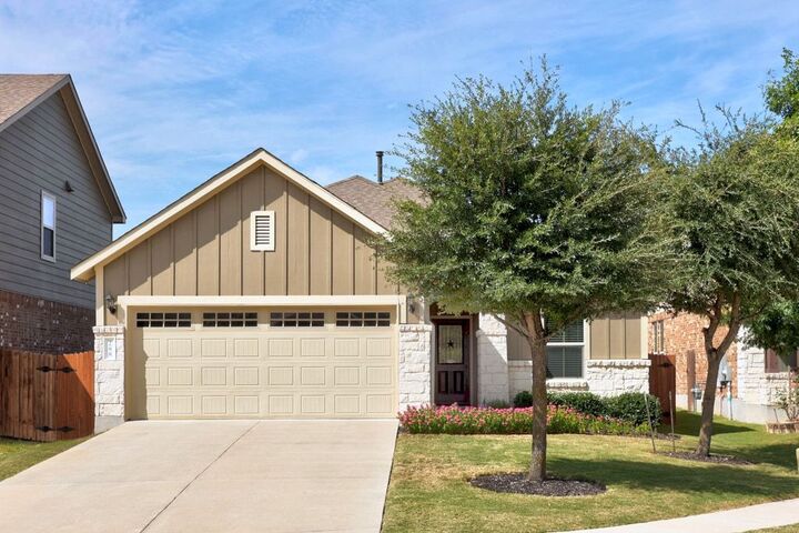Property Photo: 288 Andele Way TX 78642