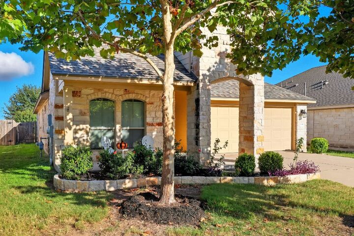 Property Photo:  636 Joppa Road  TX 78641 