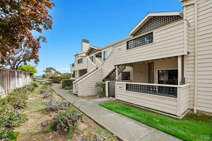 Property Photo:  1201 Glen Cove Parkway 1809  CA 94591 