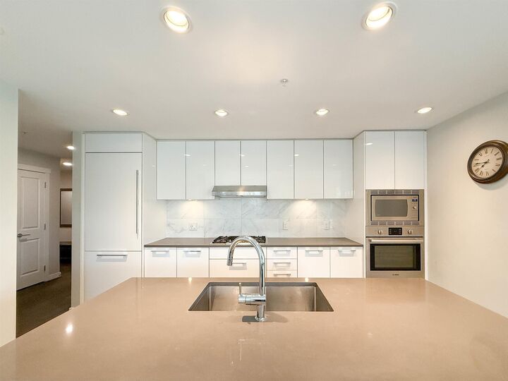 Property Photo: 3487 Binning Road 309 BC V6S 0K8