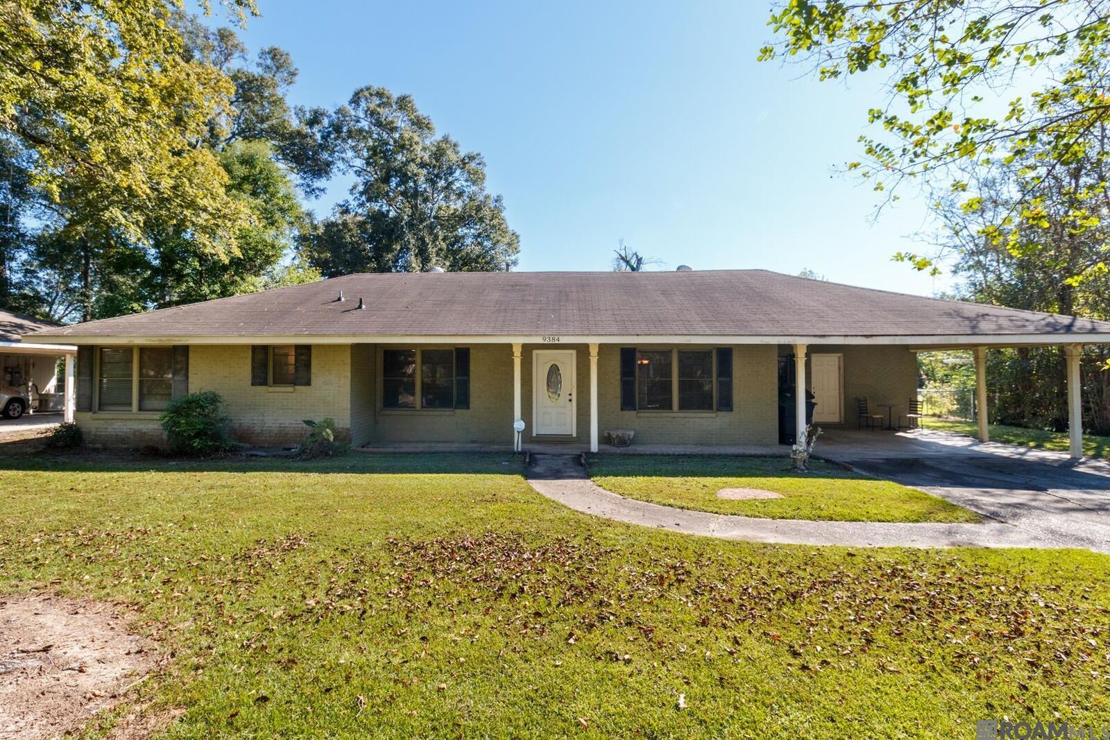 Property Photo: 9384 S River Oaks Dr LA 70815