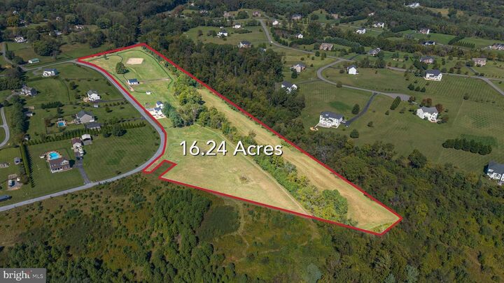 Property Photo:  42046 Lamz Place  VA 20176