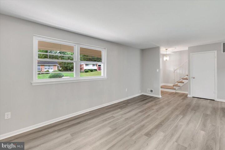 Property Photo:  5605 Ventnor Lane  VA 22151 