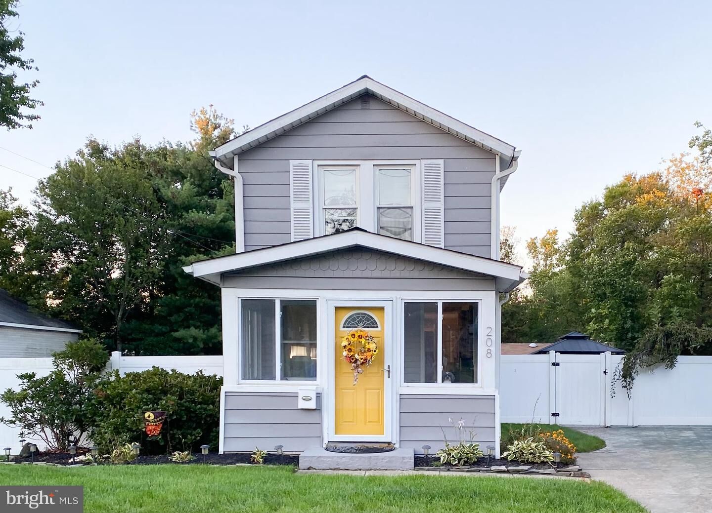 Property Photo:  208 Hessian Avenue  NJ 08063 