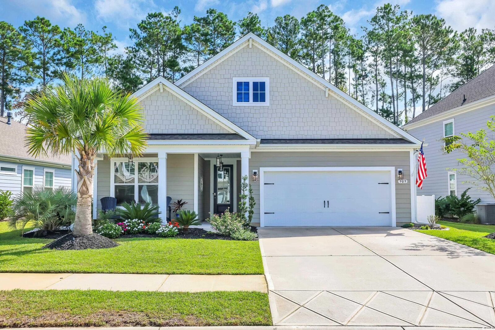 Property Photo:  909 Mildred Ct.  SC 29576 