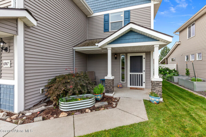Property Photo:  6947 N Fast Hawk Ln  ID 83815 