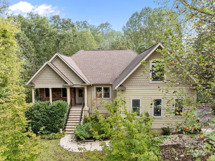 Property Photo: 40 Mountain Shadows Drive NC 28748
