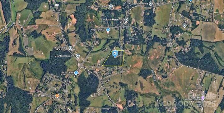 Property Photo:  31 Missionary Lane  NC 28748 