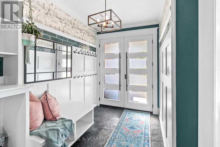 Photo de la propriété:  2139 Blue Willow Crescent  ON K1W 1K5 