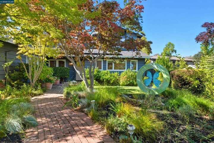 Property Photo: 81 Coral Dr CA 94563