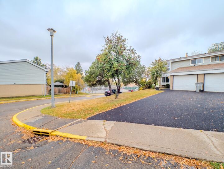 Property Photo:  168 Grandin Village  AB T8N 1R9 