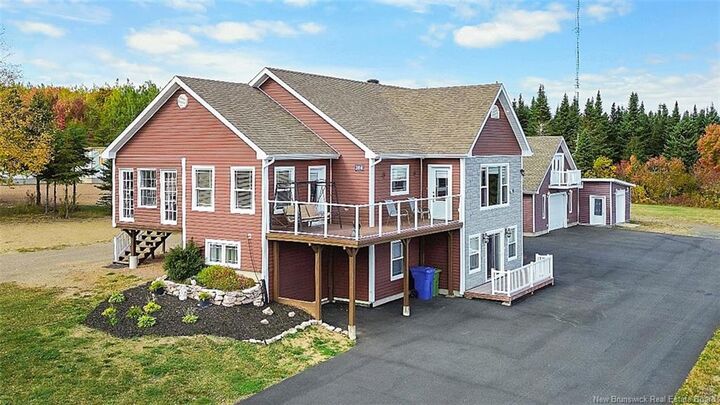 104 Chemin Laplante — photo 1