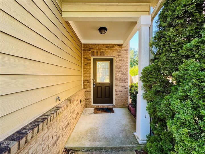 Property Photo: 164 Thorncrest Court GA 30084